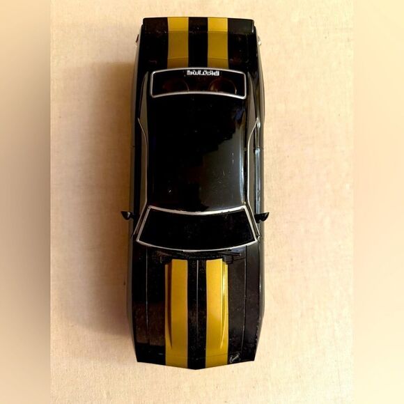 1968 CHEVY CAMARO Z 28 CONVERTIBLE, BLACK BY MAISTO "PRO RODZ" # 31066 - Picture 3 of 10